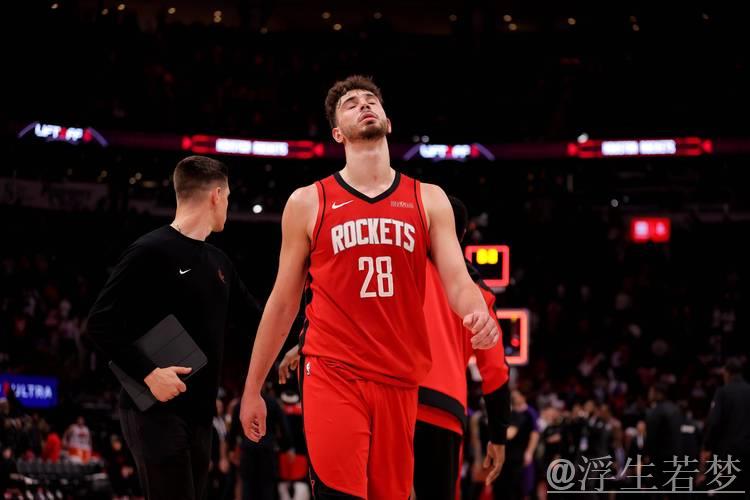 勇士险胜火箭 巴特勒27分力压申京31+10+5